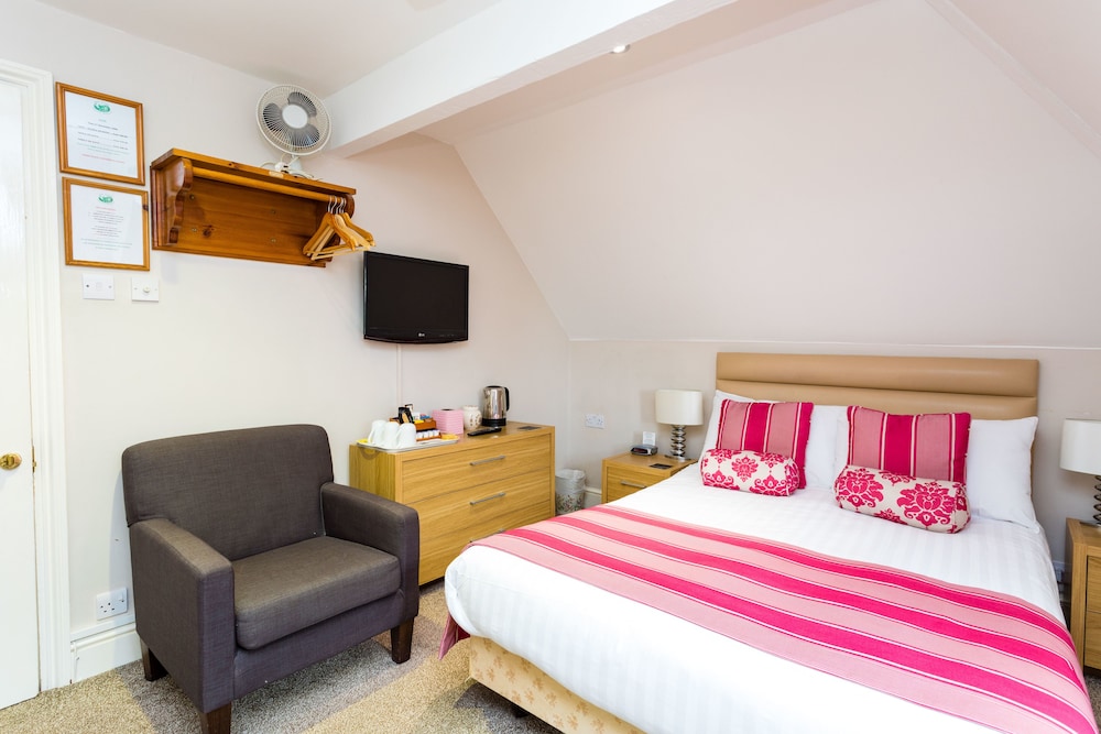 The Lawn Guest House 15