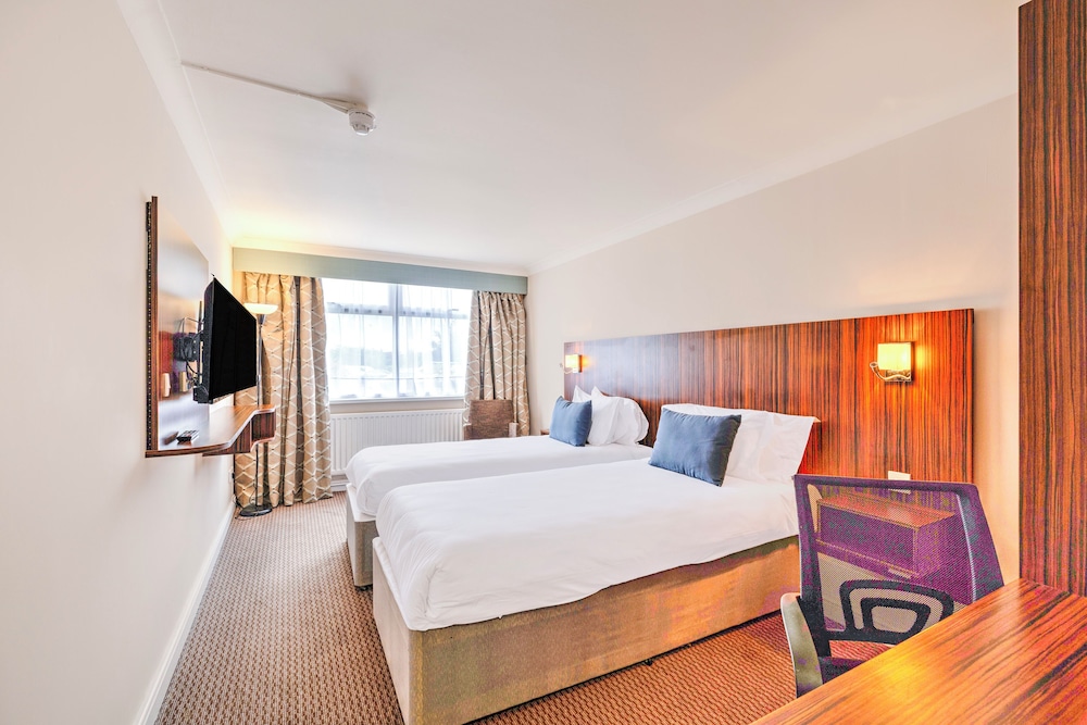 Palms Hotel & Retreat By Palette London Romford 21
