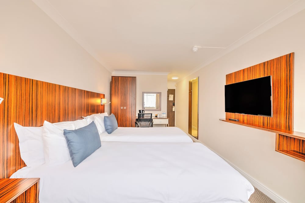 Palms Hotel & Retreat By Palette London Romford 9