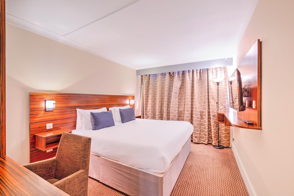 Palms Hotel & Retreat By Palette London Romford 22