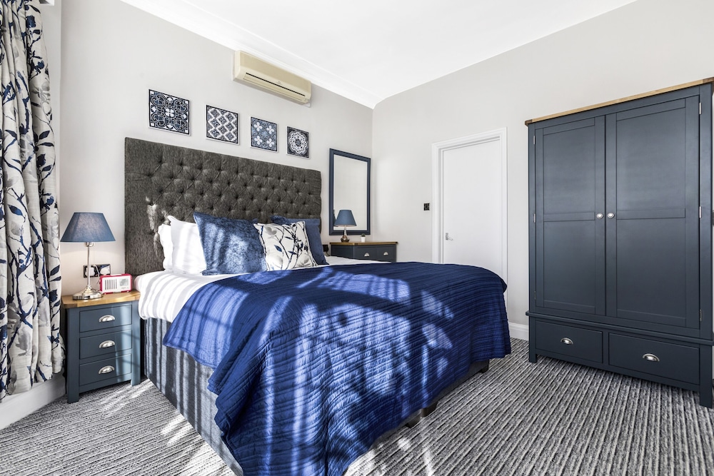 Martel Guest House 17