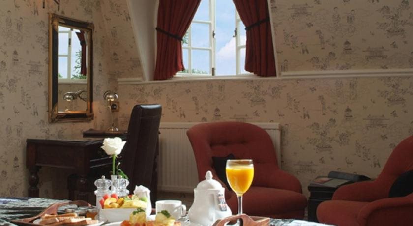 St Michaels Manor 10