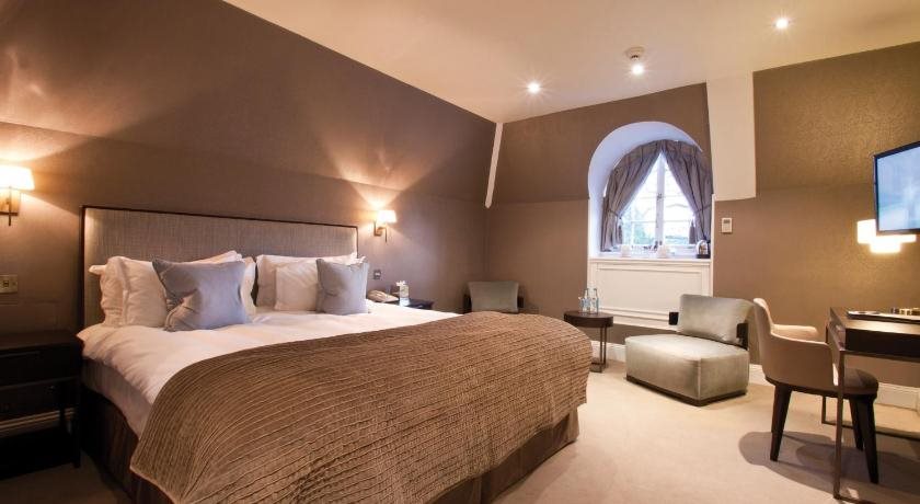 St Michaels Manor 11