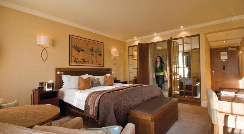 St Michaels Manor 16