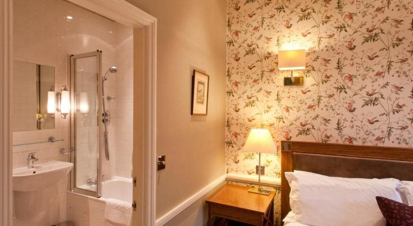 St Michaels Manor 6