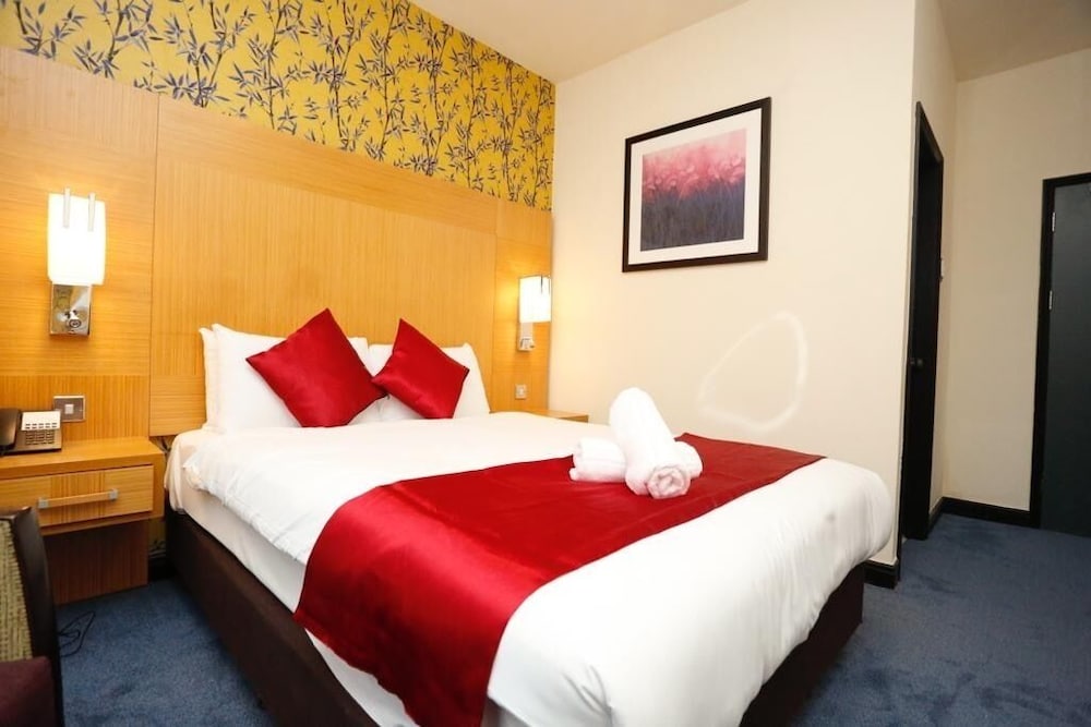 Acorn Lodge Gatwick 2
