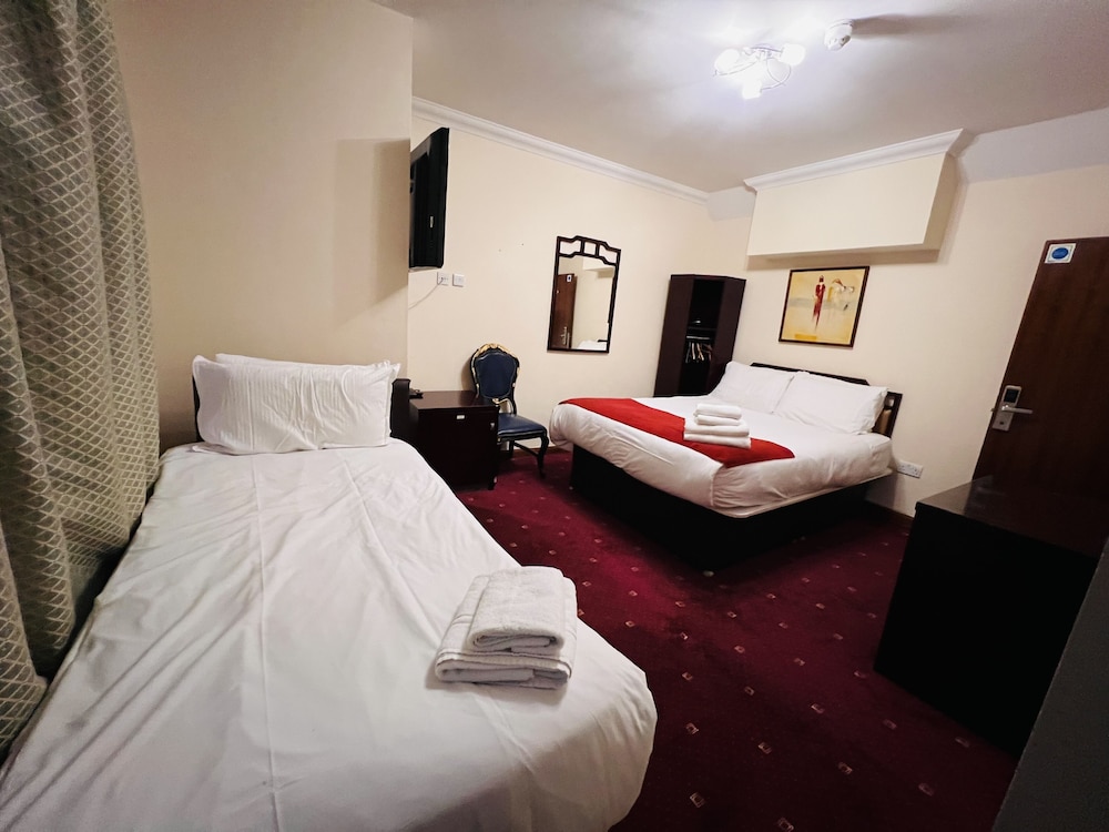 London Star Hotel 8