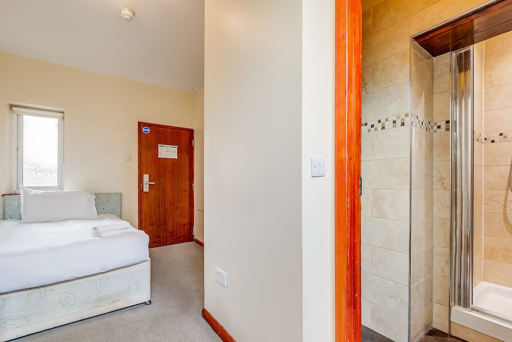 London Star Hotel 11