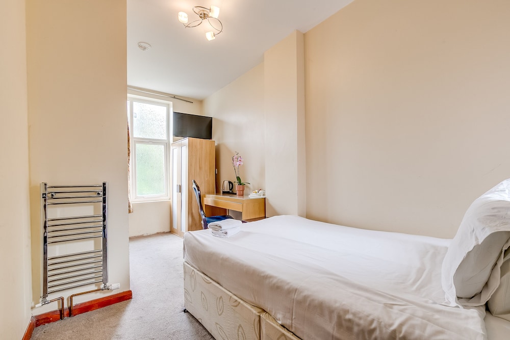London Star Hotel 16