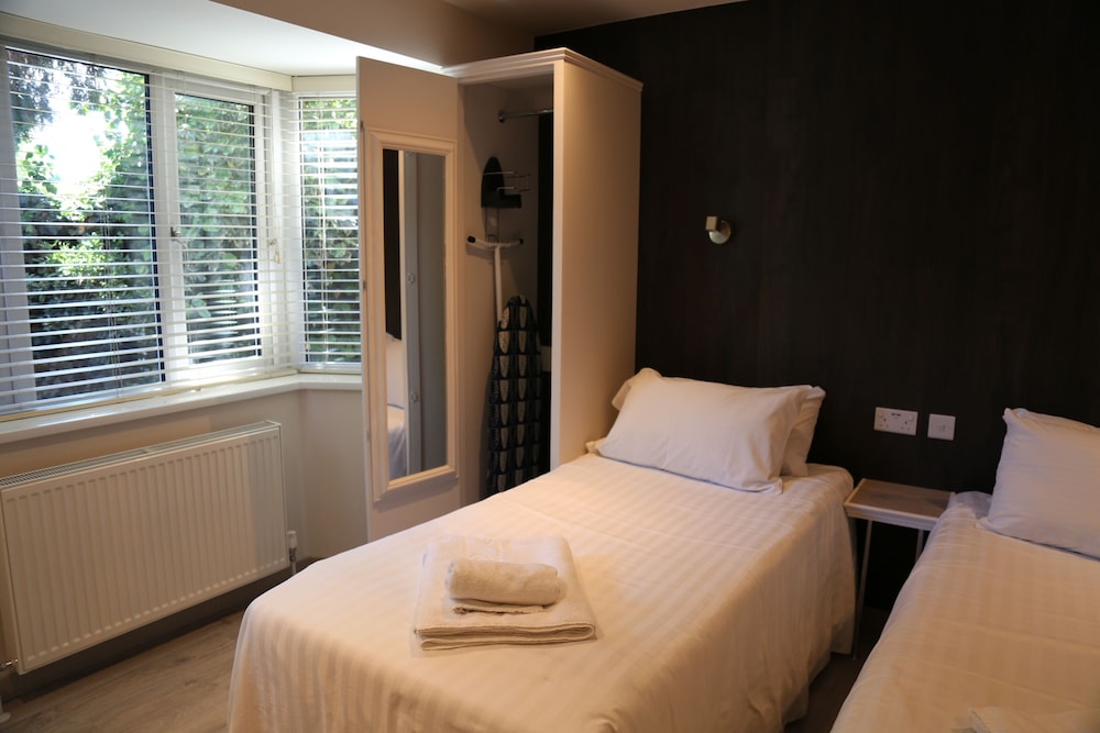 Debden Guest House 7