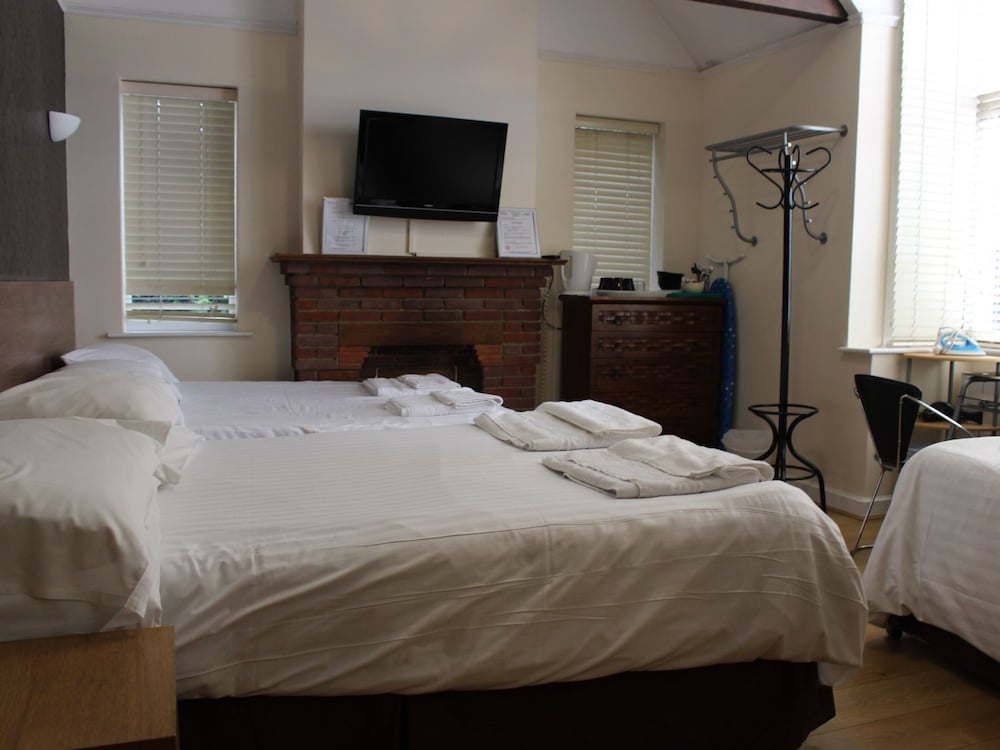 Debden Guest House 15