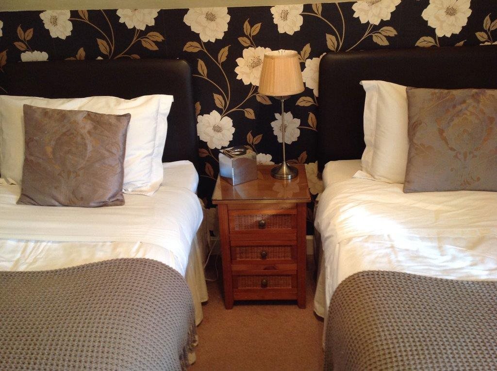Lakeside Guesthouse 20