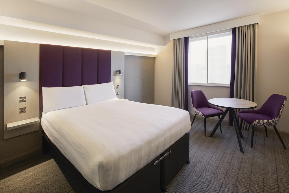 Premier Inn Horsham 3