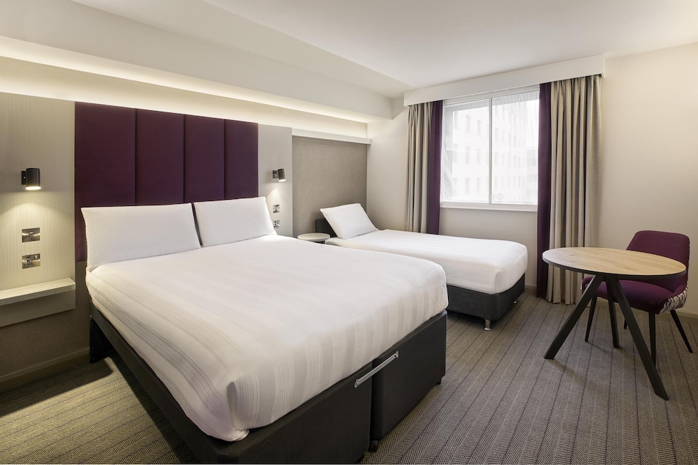 Premier Inn Horsham 4