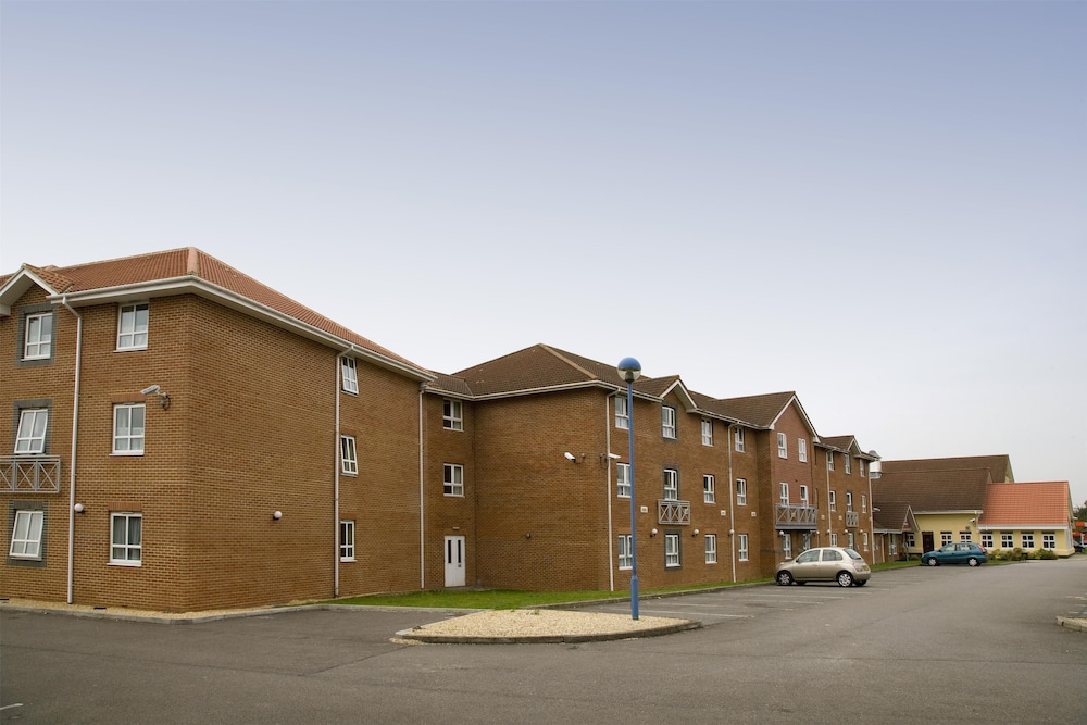 Premier Inn Welwyn Garden City 8