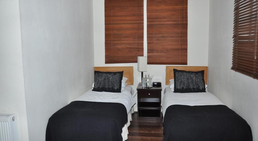 Savoro Restaurant With Rooms 16