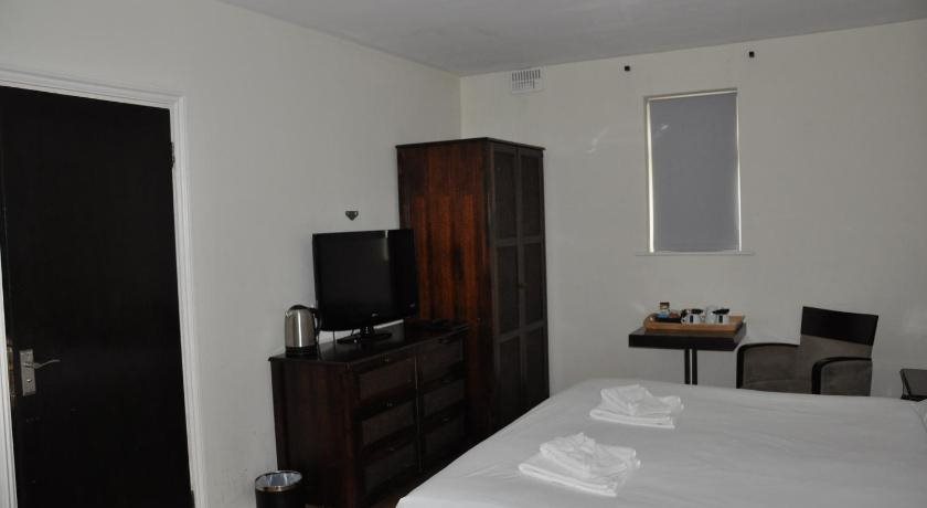 Savoro Restaurant With Rooms 6