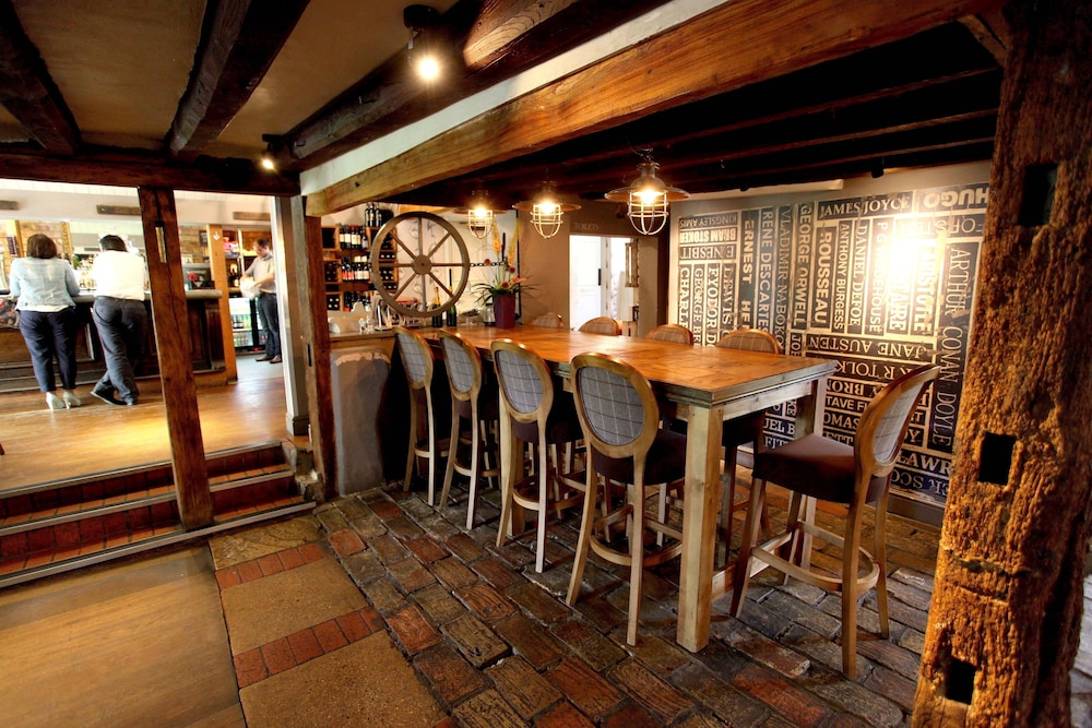 The Crown 12