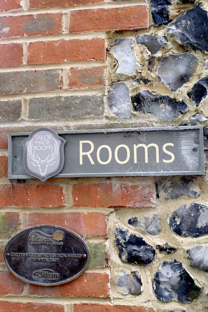 The Crown 19