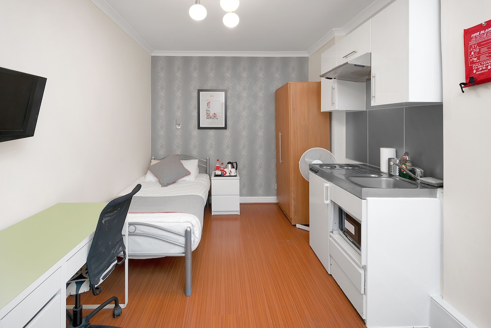 Flexistay Tulsi ApartHotel 8