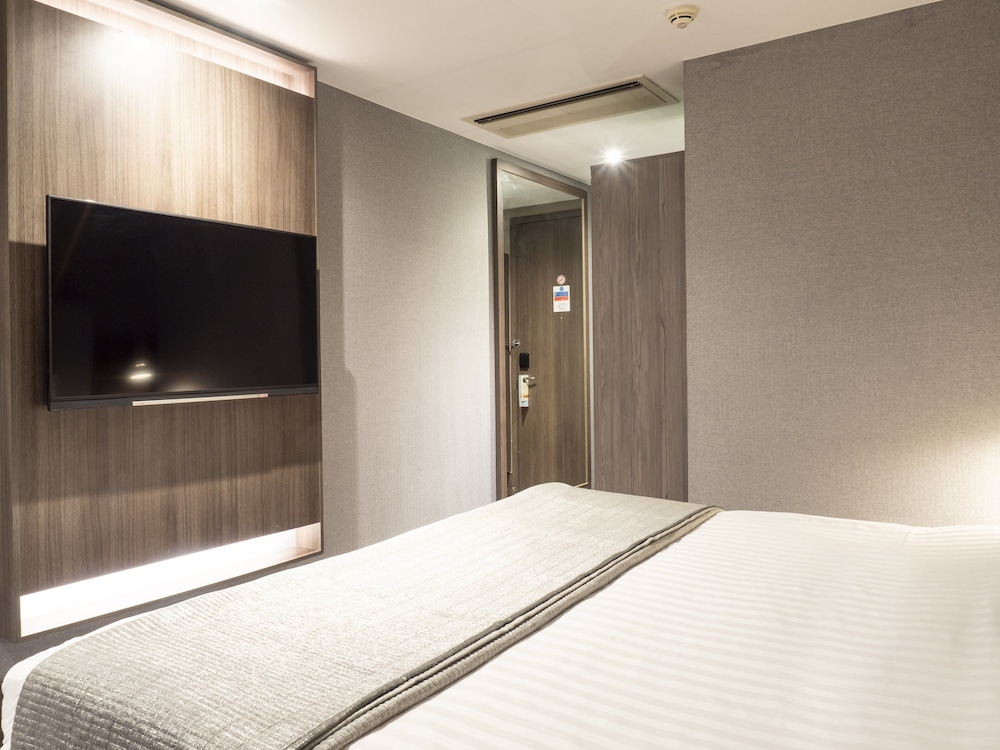 Crowne Plaza London - Kingston 13