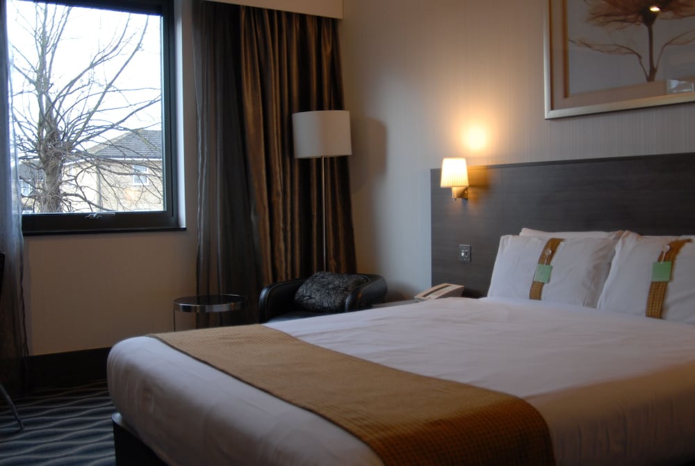 Crowne Plaza London - Kingston 6