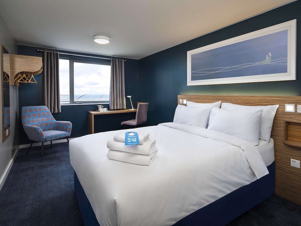 Travelodge London Ealing 3