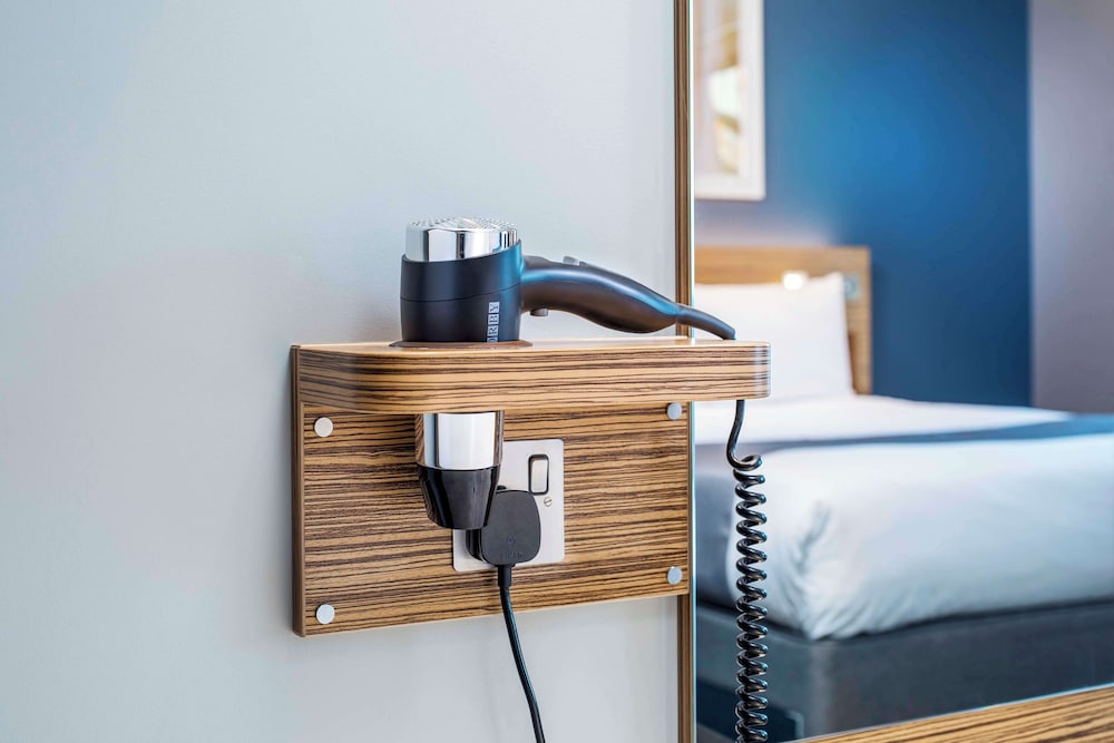 Travelodge London Ealing 10