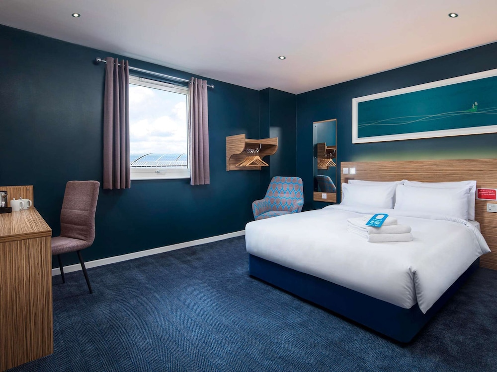 Travelodge London Ealing 8