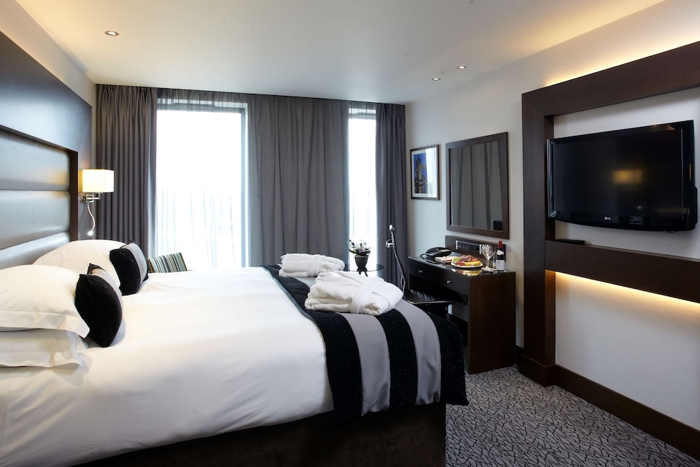 Park Grand Heathrow 20