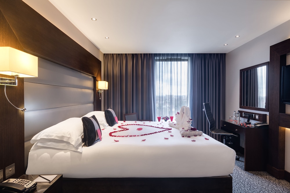 Park Grand Heathrow 8