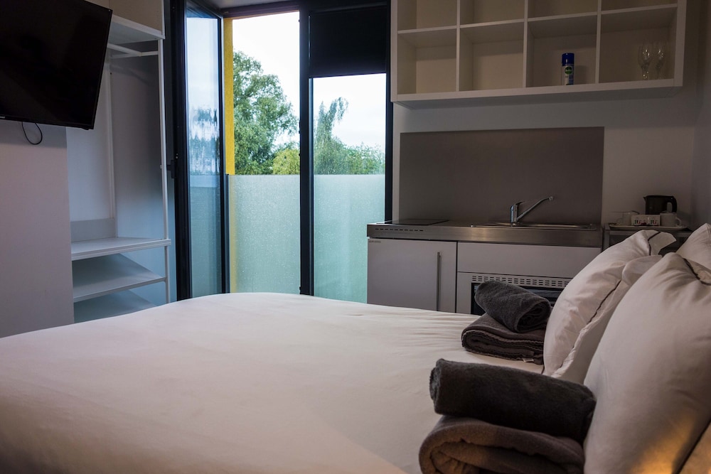Abbey Point Hotel 10