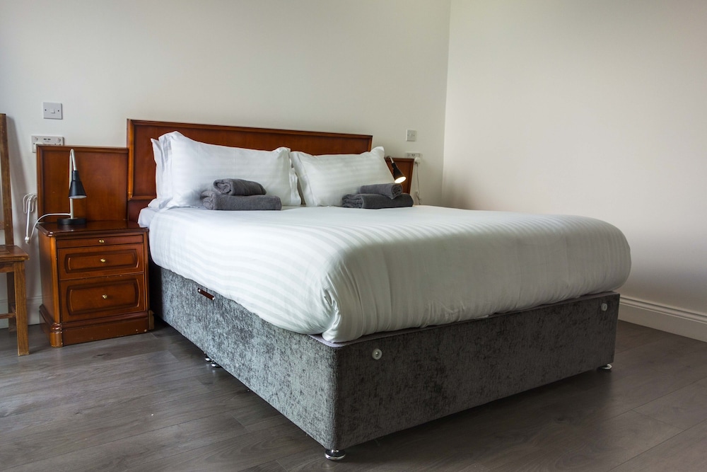 Abbey Point Hotel 7