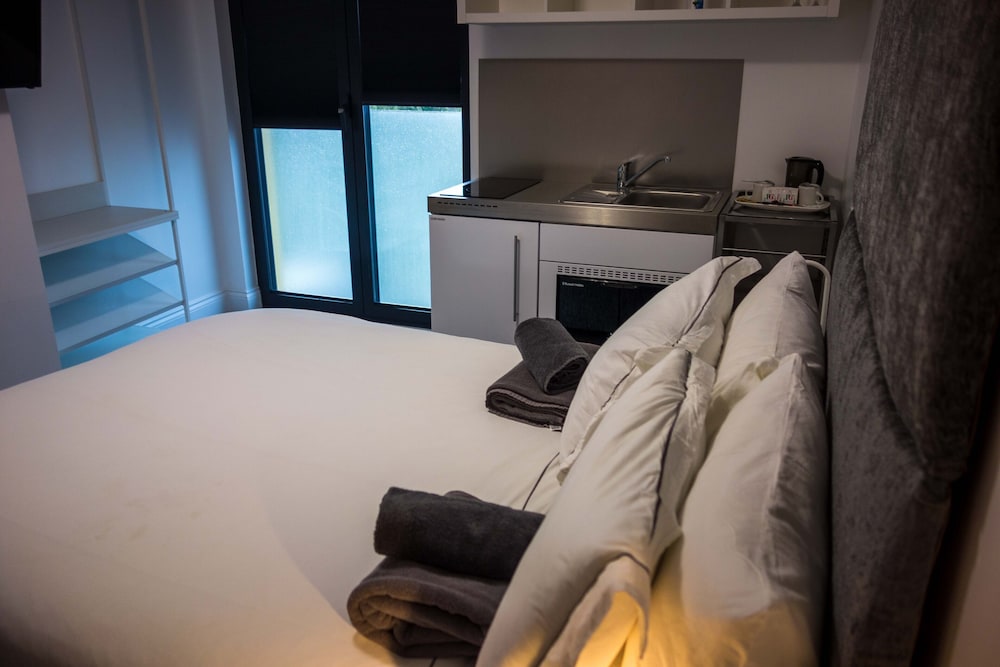 Abbey Point Hotel 9