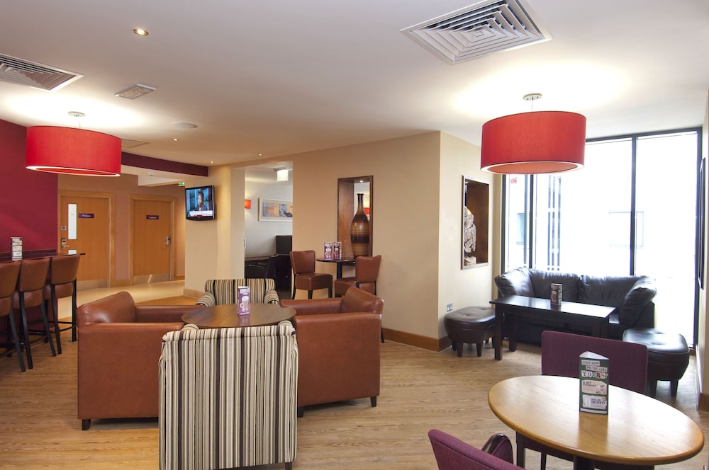 Premier Inn London Heathrow Airport Terminal 5 24