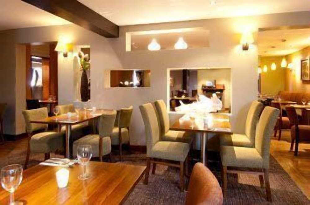 Premier Inn London Heathrow Airport Terminal 5 19