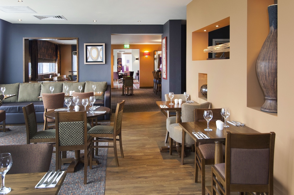 Premier Inn London Heathrow Airport Terminal 5 23