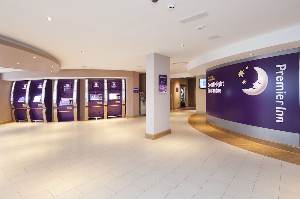 Premier Inn London Heathrow Airport Terminal 5 3