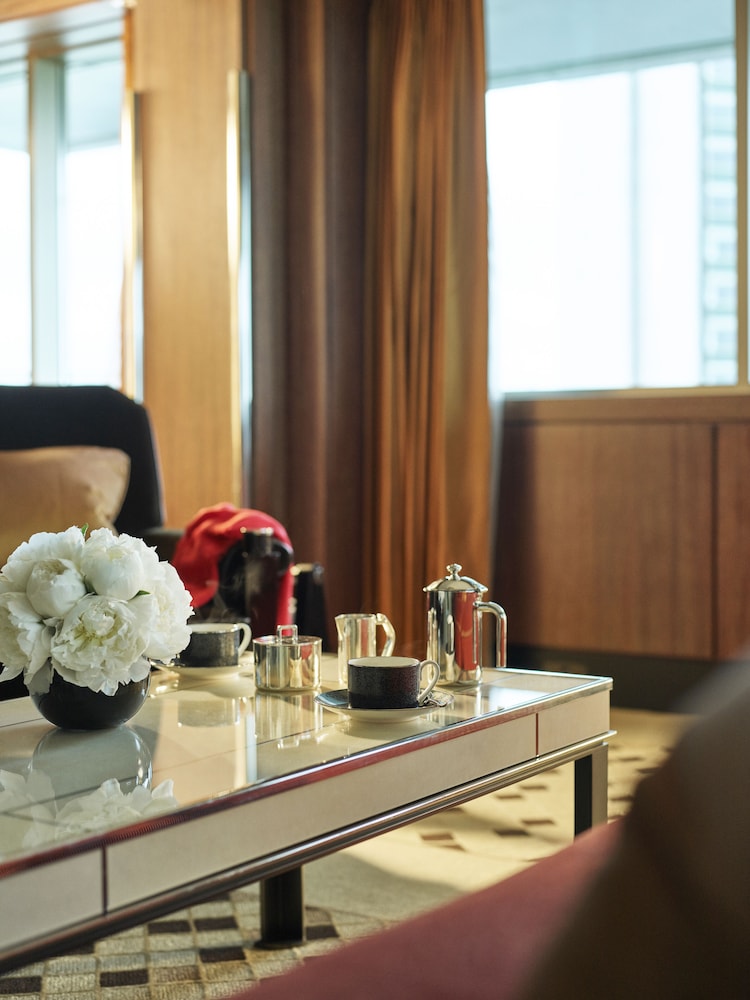 45 Park Lane 23