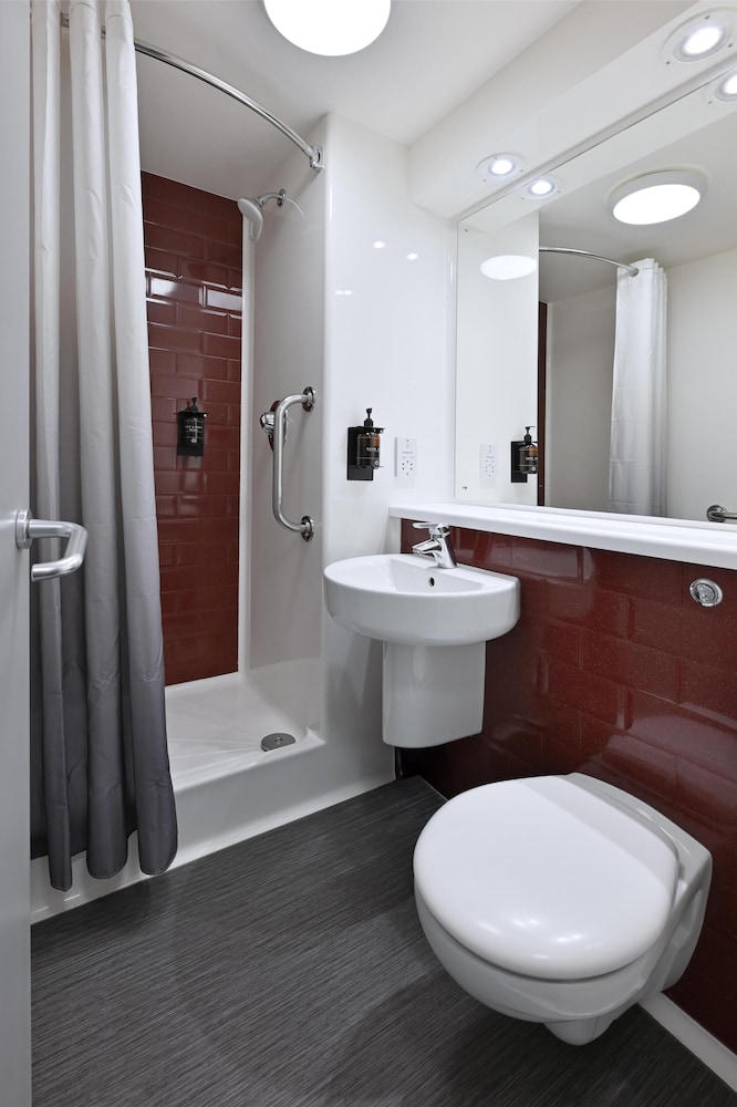 Travelodge London Woolwich 16