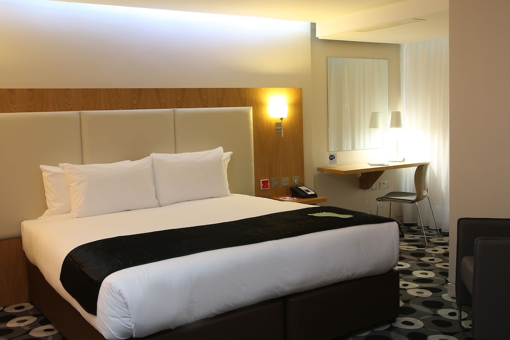 Holiday Inn Sittingbourne 3