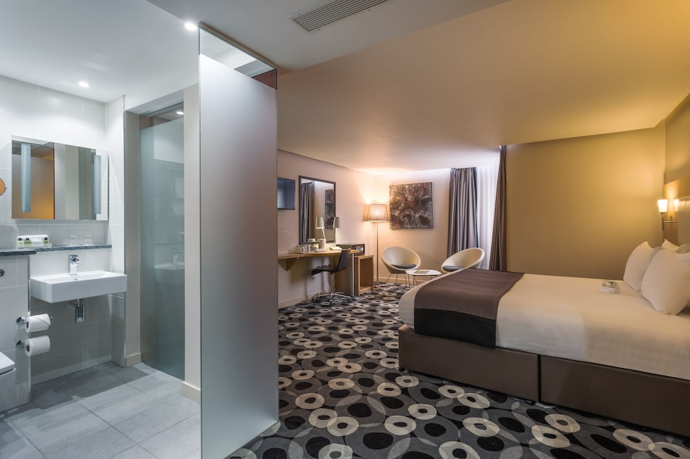 Holiday Inn Sittingbourne 19