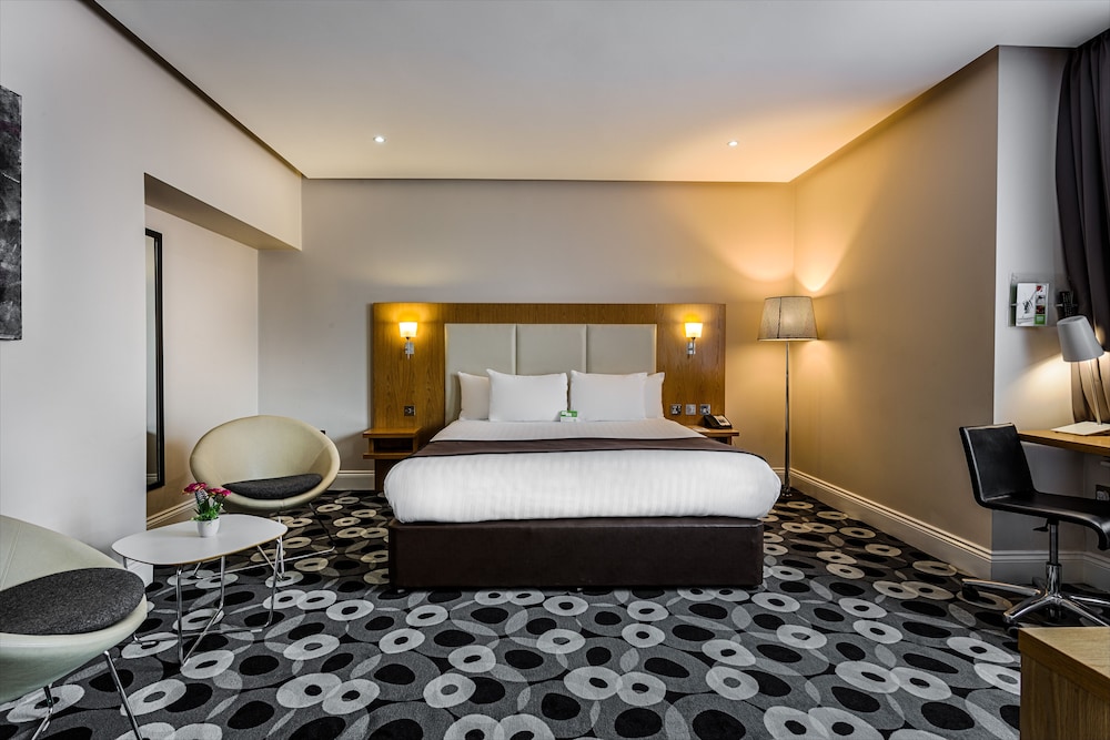Holiday Inn Sittingbourne 14