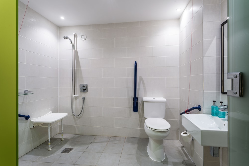 Holiday Inn Sittingbourne 23