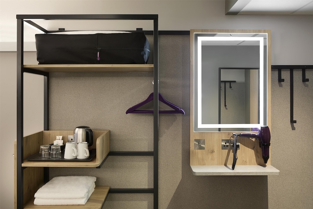 Premier Inn London Hanger Lane 7