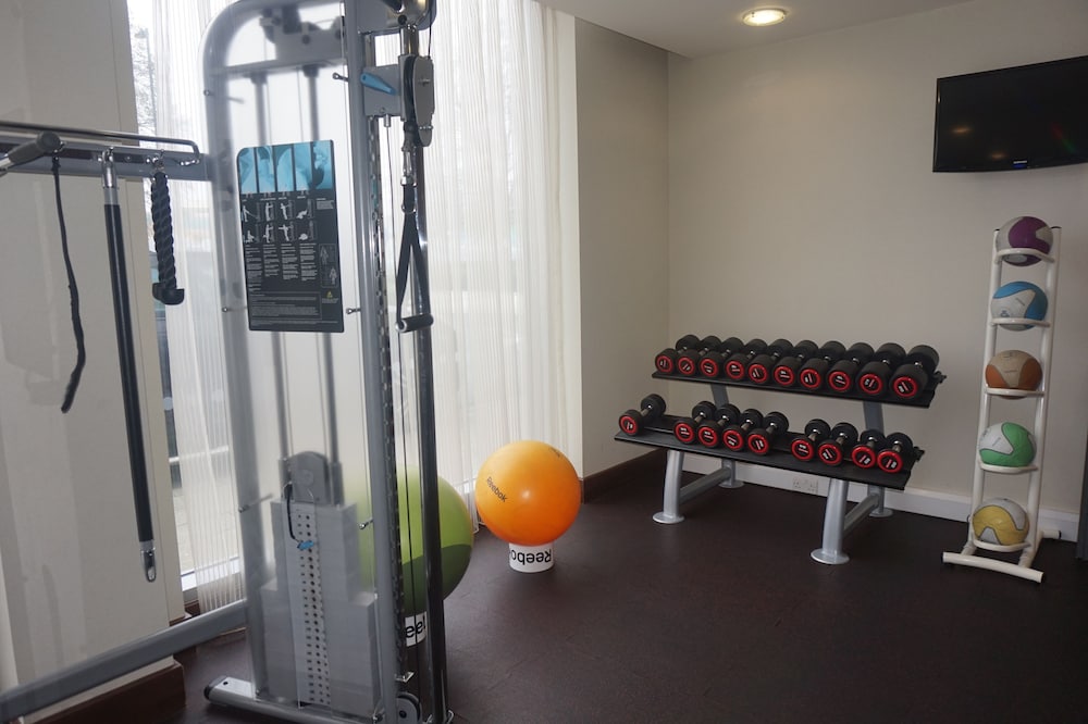 Hampton by Hilton London Luton Airport 24