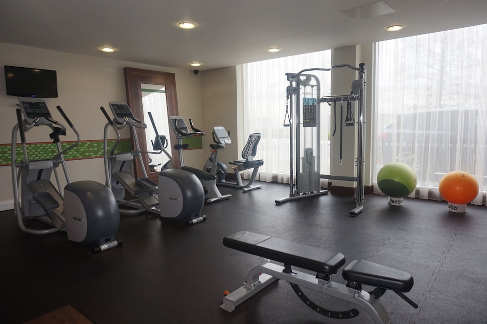 Hampton by Hilton London Luton Airport 23