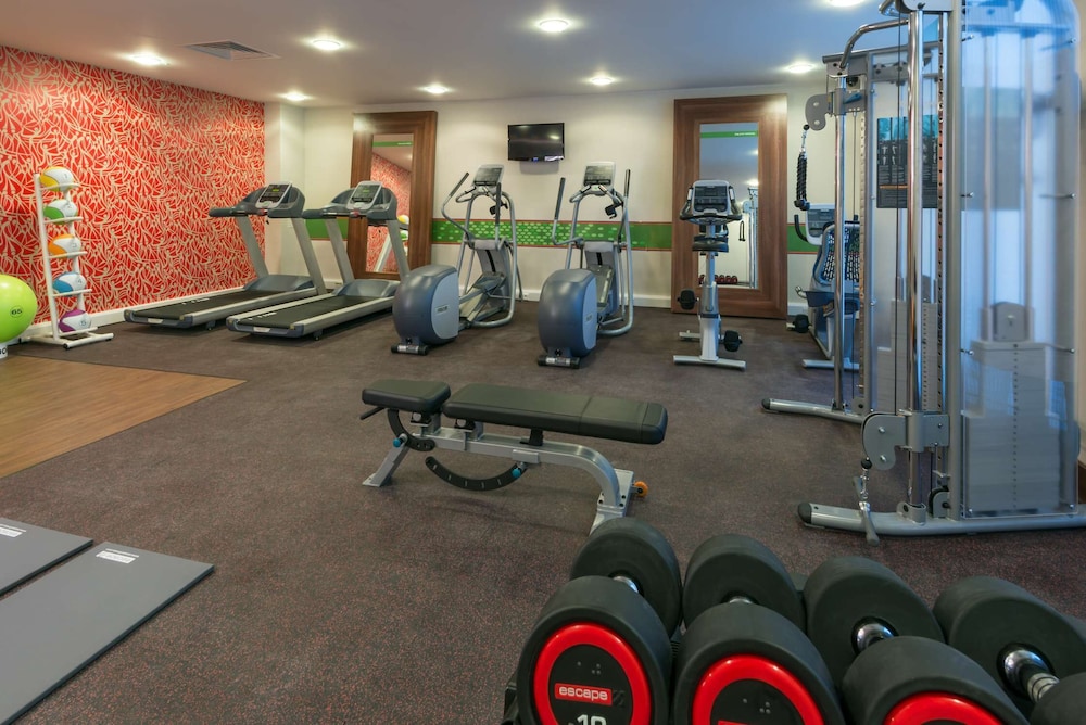Hampton by Hilton London Luton Airport 22