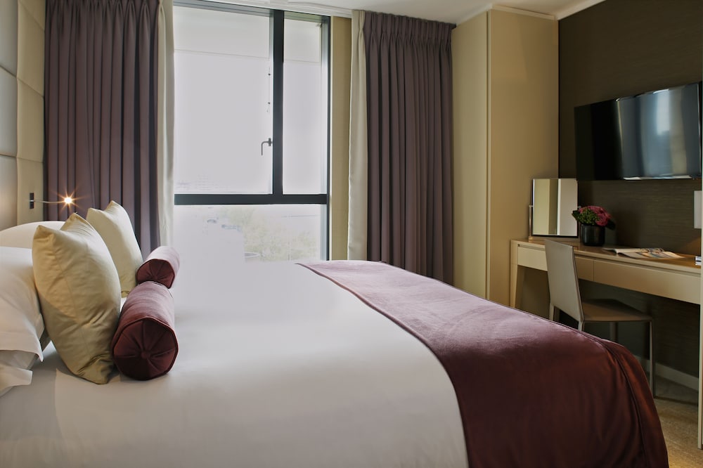 Cheval Three Quays 17