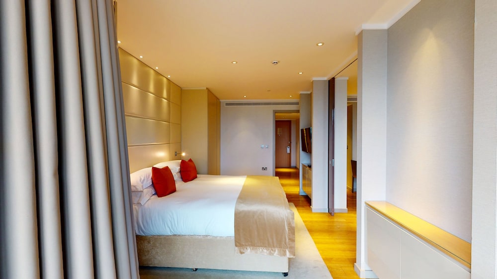 Cheval Three Quays 19